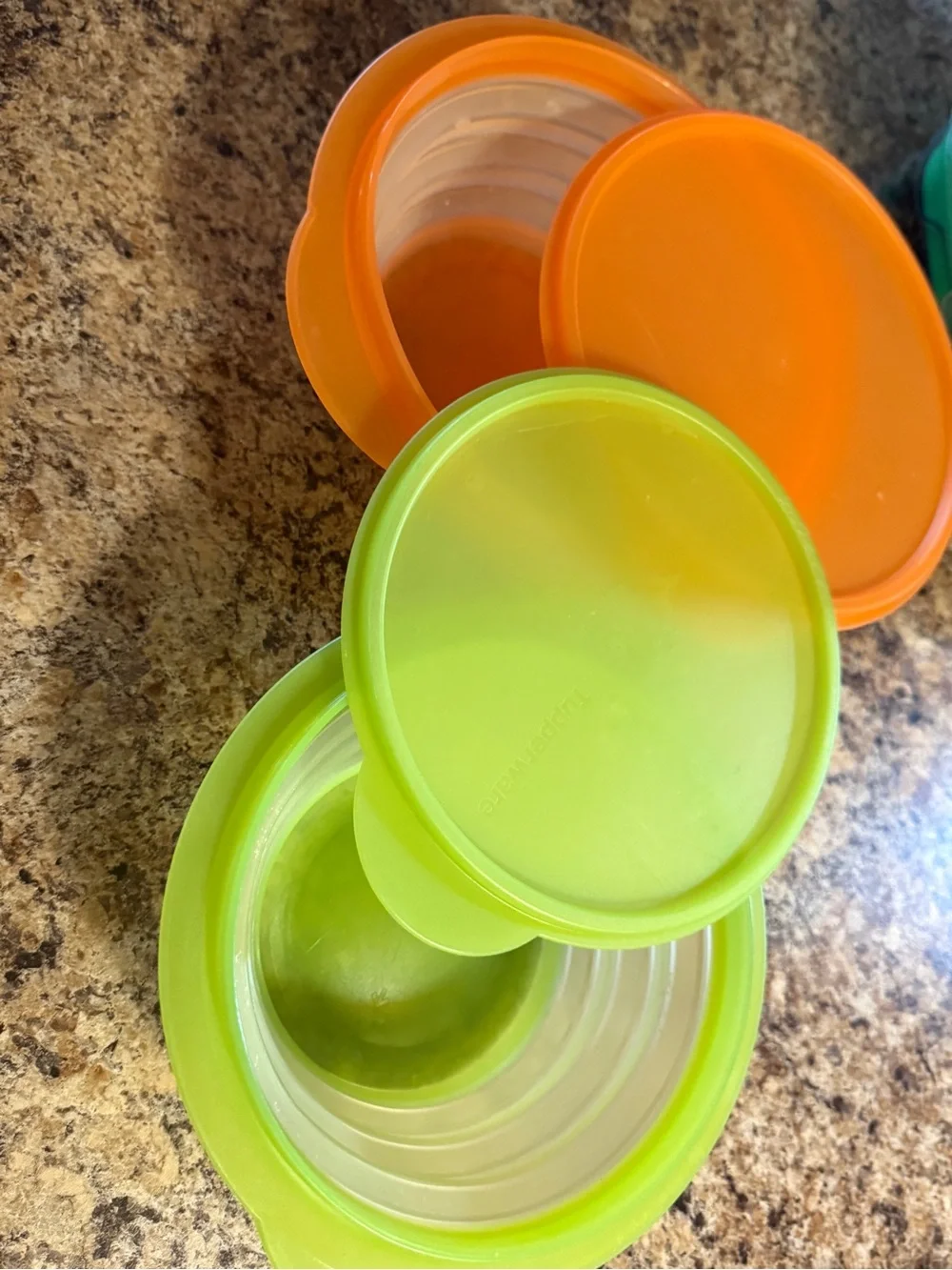 Tupperware Green Orange Collapsible Food Bowls with Lids
